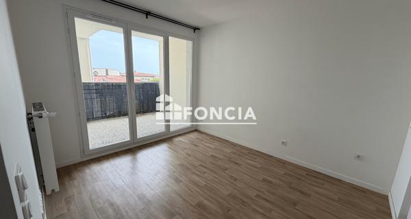 Location Appartement 2 pièces 37.3 m² - Mennecy 91540
