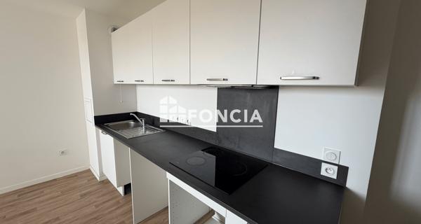 Location Appartement 2 pièces 37.3 m² - Mennecy 91540