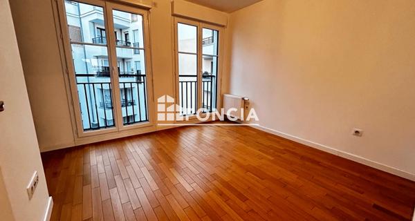 Location Appartement 4 pièces 78.3 m² - Clamart 92140