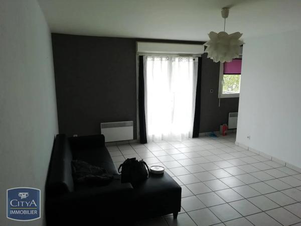 Appartement à louer 2 pièces 48.65m² Montigny-en-Gohelle (62640)