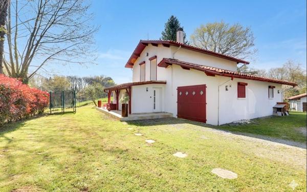 Maison à vendre    4 pièces • 105 m2 Villefranque