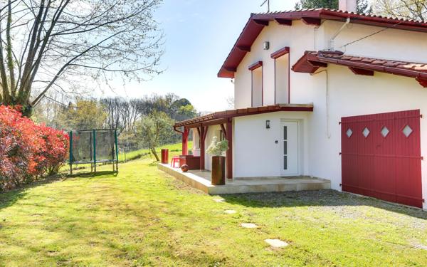 Maison à vendre    4 pièces • 105 m2 Villefranque