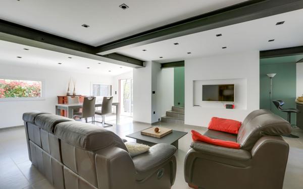 Maison à vendre    4 pièces • 105 m2 Villefranque