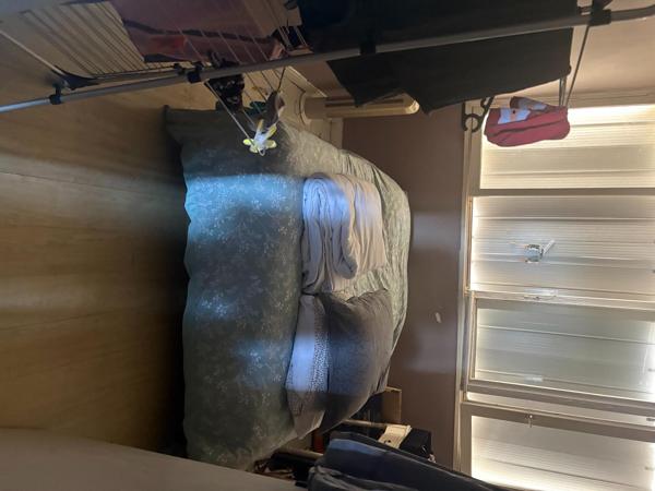 Bel appartement type 4 situé au quatrième étage sans ascenseur