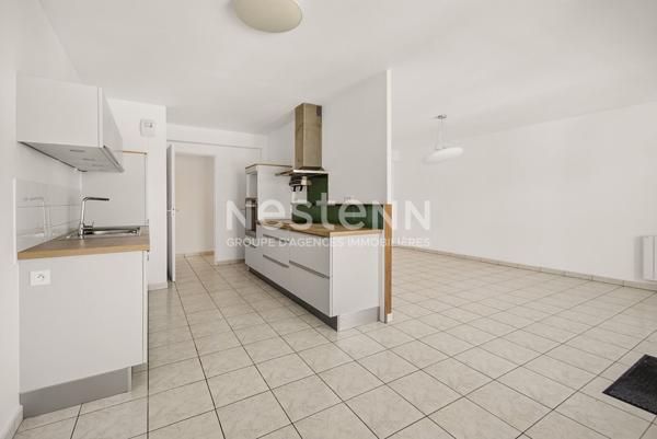 APPARTEMENT DERNIER ETAGE AVEC BALCON ET TERRASSE 3 CHAMBRES QUARTIER ROBIEN AVEC GARAGE