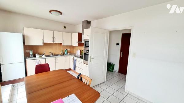 A VENDRE - Saint-Nazaire Appartement T4 Rue René Guillouzo avec 60 m² terrasse et 2 garages