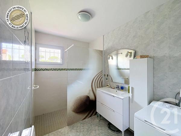 Maison à vendre  3 pièces - 81,50 m 2   LE BARCARES  - 66