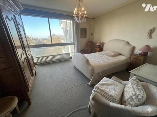 Appartement d'exception T5 -135m² - terrasse 93m² surplombant jardin public - Cambrai