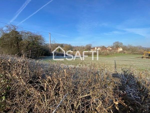 Terrain (viabilisé) de 3 310 m² à SAINTE CROIX