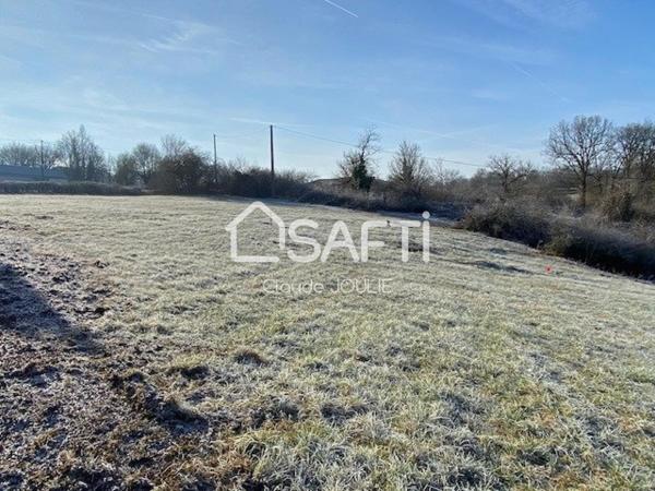 Terrain (viabilisé) de 3 310 m² à SAINTE CROIX