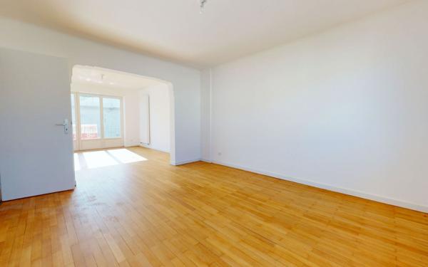 Maison à vendre    5 pièces •  Yutz