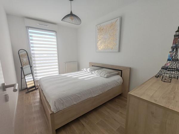 Tours Nord, appartement récent T4, terrasses, stationnement, cave