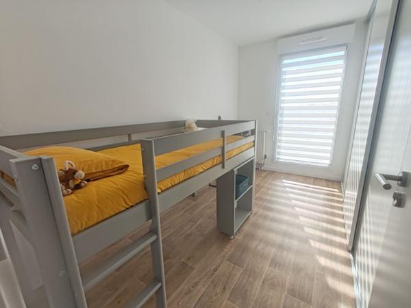 Tours Nord, appartement récent T4, terrasses, stationnement, cave