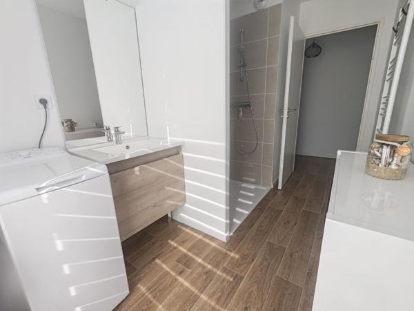 Tours Nord, appartement récent T4, terrasses, stationnement, cave
