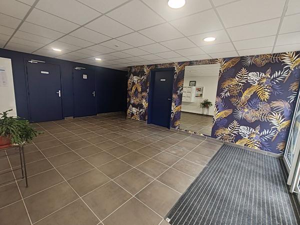 Tours Nord, appartement récent T4, terrasses, stationnement, cave
