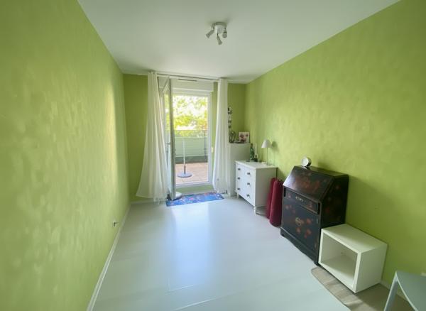 Appartement Dijon 3 pièce(s) 67.5 m2 + terrasse + place de parking