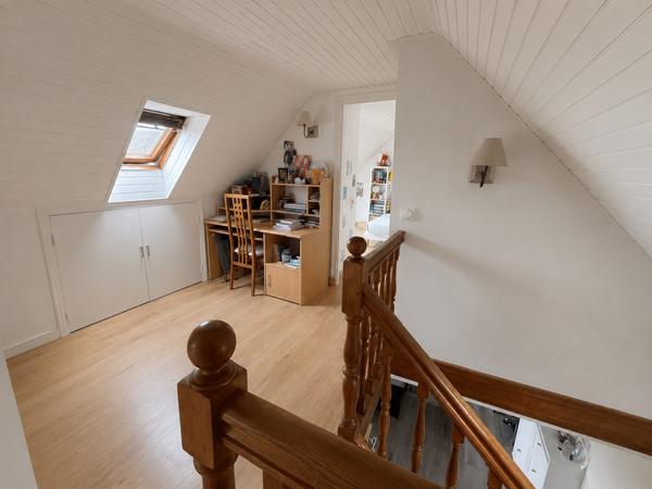 CHARMANTE MAISON EN PIERRE