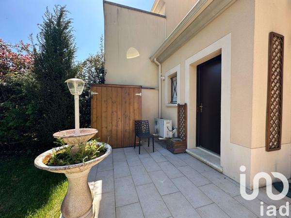 Maison traditionnelle 5 pièces de 166 m² à Rambouillet (78120)