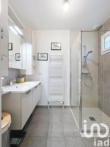 Maison traditionnelle 5 pièces de 166 m² à Rambouillet (78120)