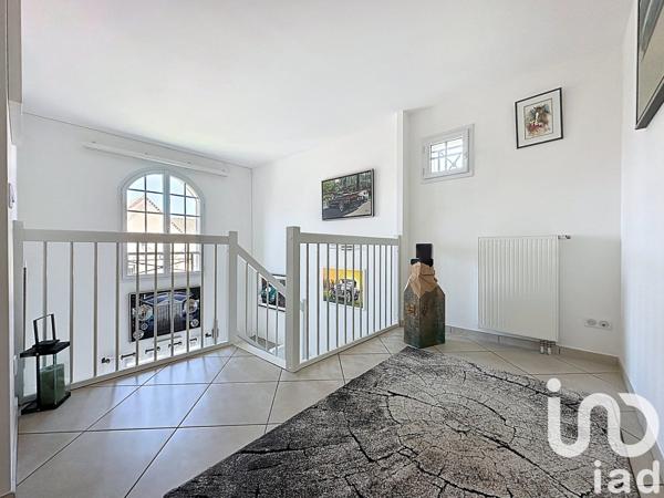 Maison traditionnelle 5 pièces de 166 m² à Rambouillet (78120)