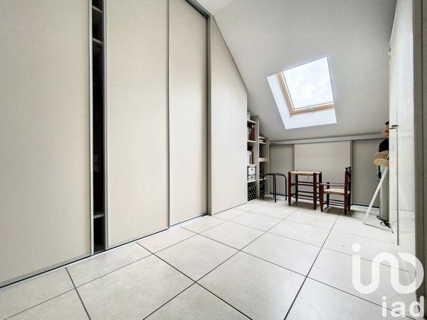 Maison traditionnelle 5 pièces de 166 m² à Rambouillet (78120)