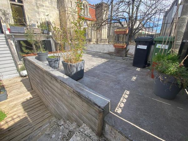 Charmante maison 3 ch 2 terrasses petit parking