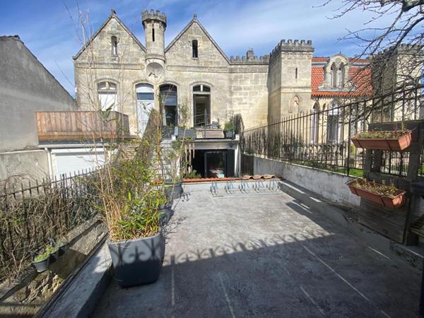 Charmante maison 3 ch 2 terrasses petit parking