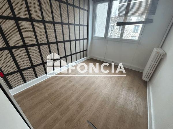 Location Appartement 5 pièces 88.06 m² - Issy Les Moulineaux 92130