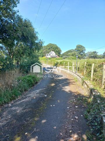 Exceptionnelle propriété sur environ 9,5 hectares attenants.