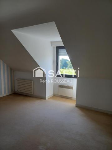 Exceptionnelle propriété sur environ 9,5 hectares attenants.