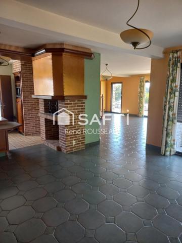 Exceptionnelle propriété sur environ 9,5 hectares attenants.