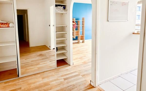 Appartement à vendre    3 pièces • 65,39 m2 Aubervilliers