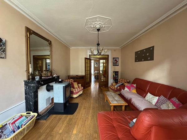 Appartement de charme 139,62 m² 1er étage Lons-le-Saunier 5 pièce(s)