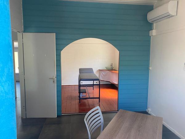 Local professionnel 22 m2 – idéal bureau activité professionnelle ou paramédicale