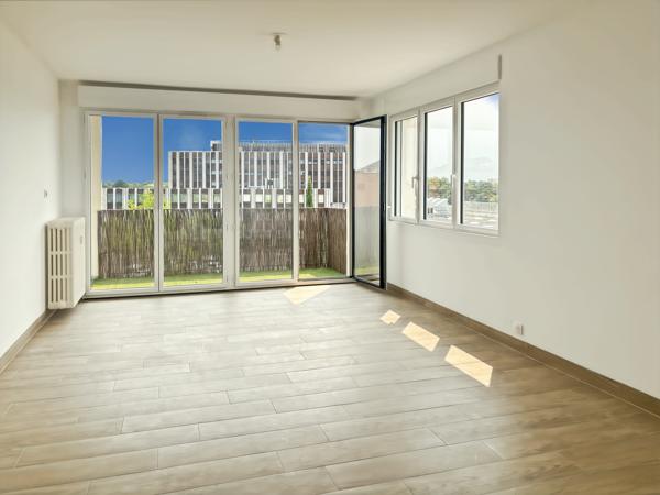 Appartement
         3 pièces
        - 64 m² 149 200 € *