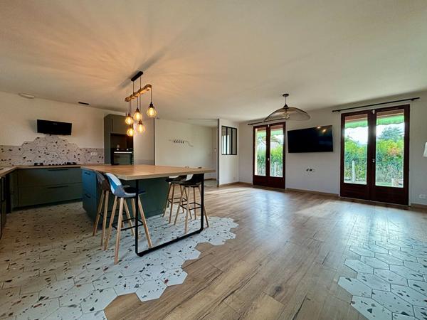 Maison sur sous sol rénovée