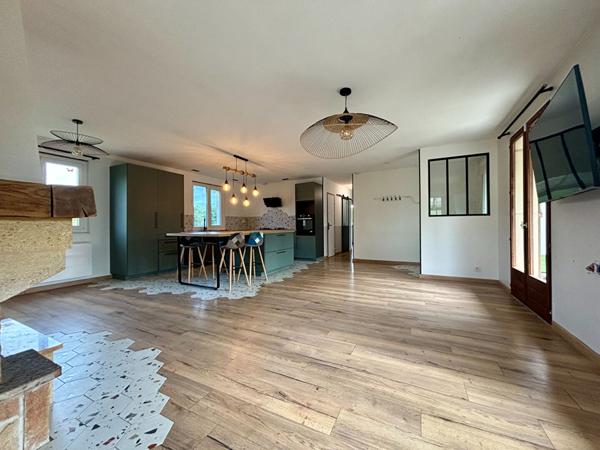 Maison sur sous sol rénovée