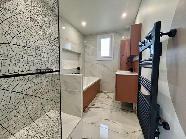 Maison sur sous sol rénovée