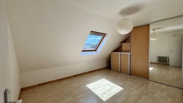 Maison à louer 1 150 € CC Gouesnou 5 p 90 m² DPE D