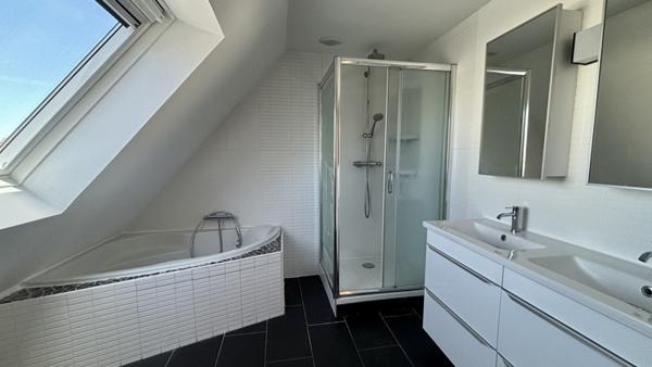 Maison à louer 1 150 € CC Gouesnou 5 p 90 m² DPE D