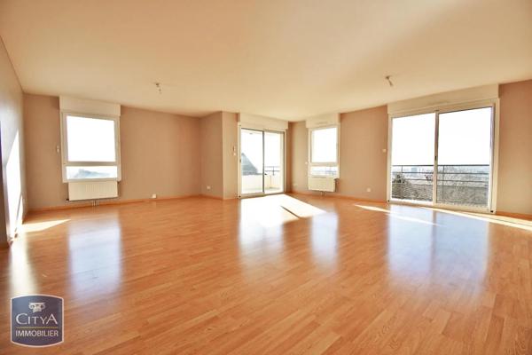 Appartement à louer 5 pièces 130.2m² Le Mans (72000)