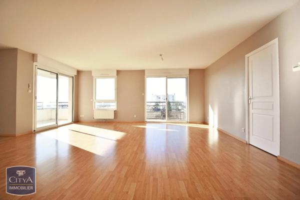 Appartement à louer 5 pièces 130.2m² Le Mans (72000)