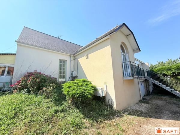 Maison atypique sur 2345 m2 de terrain entièrement clos