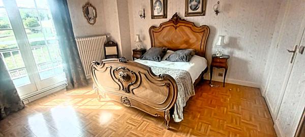 BONNÉTABLE - DEMEURE DE PRESTIGE 300 M² - 5 CHAMBRES / 5 SALLES DE BAINS - TERRAIN 2 200 M2 - PROCHE LE MANS
