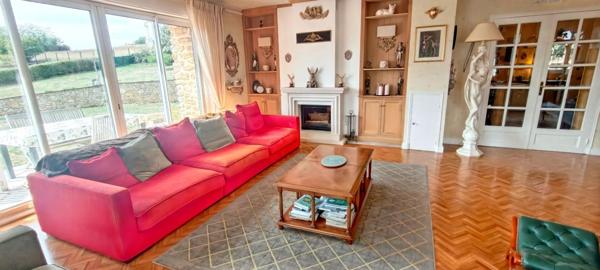 BONNÉTABLE - DEMEURE DE PRESTIGE 300 M² - 5 CHAMBRES / 5 SALLES DE BAINS - TERRAIN 2 200 M2 - PROCHE LE MANS