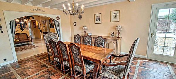 BONNÉTABLE - DEMEURE DE PRESTIGE 300 M² - 5 CHAMBRES / 5 SALLES DE BAINS - TERRAIN 2 200 M2 - PROCHE LE MANS