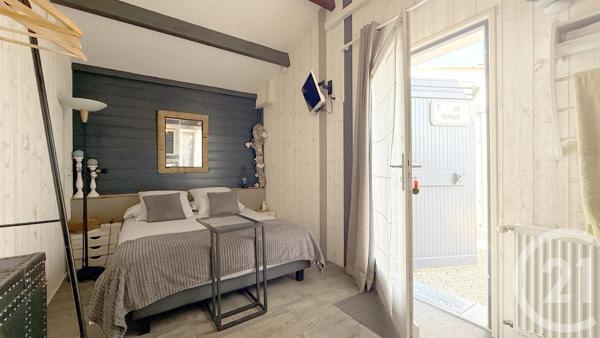 Maison à vendre  16 pièces - 323 m 2   LA TRANCHE SUR MER  - 85