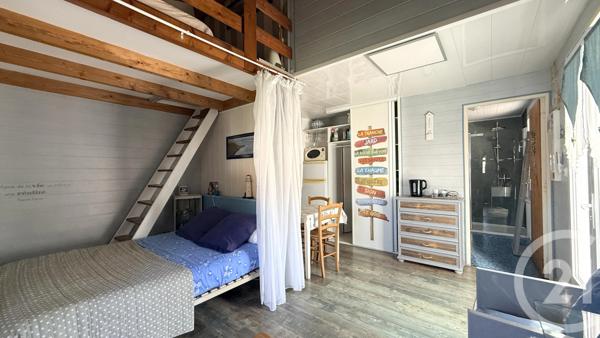 Maison à vendre  16 pièces - 323 m 2   LA TRANCHE SUR MER  - 85