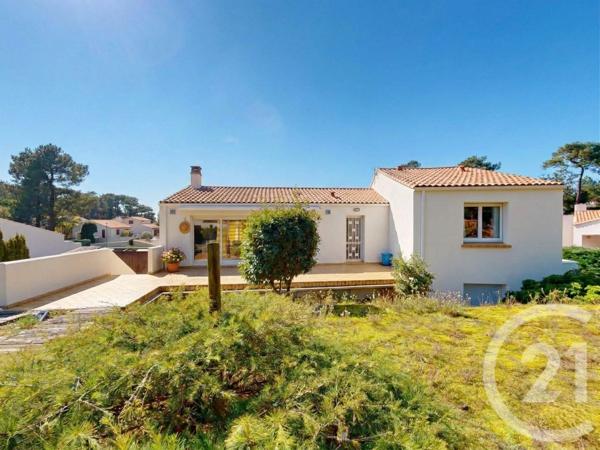Maison à vendre  16 pièces - 323 m 2   LA TRANCHE SUR MER  - 85