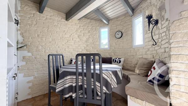 Maison à vendre  16 pièces - 323 m 2   LA TRANCHE SUR MER  - 85